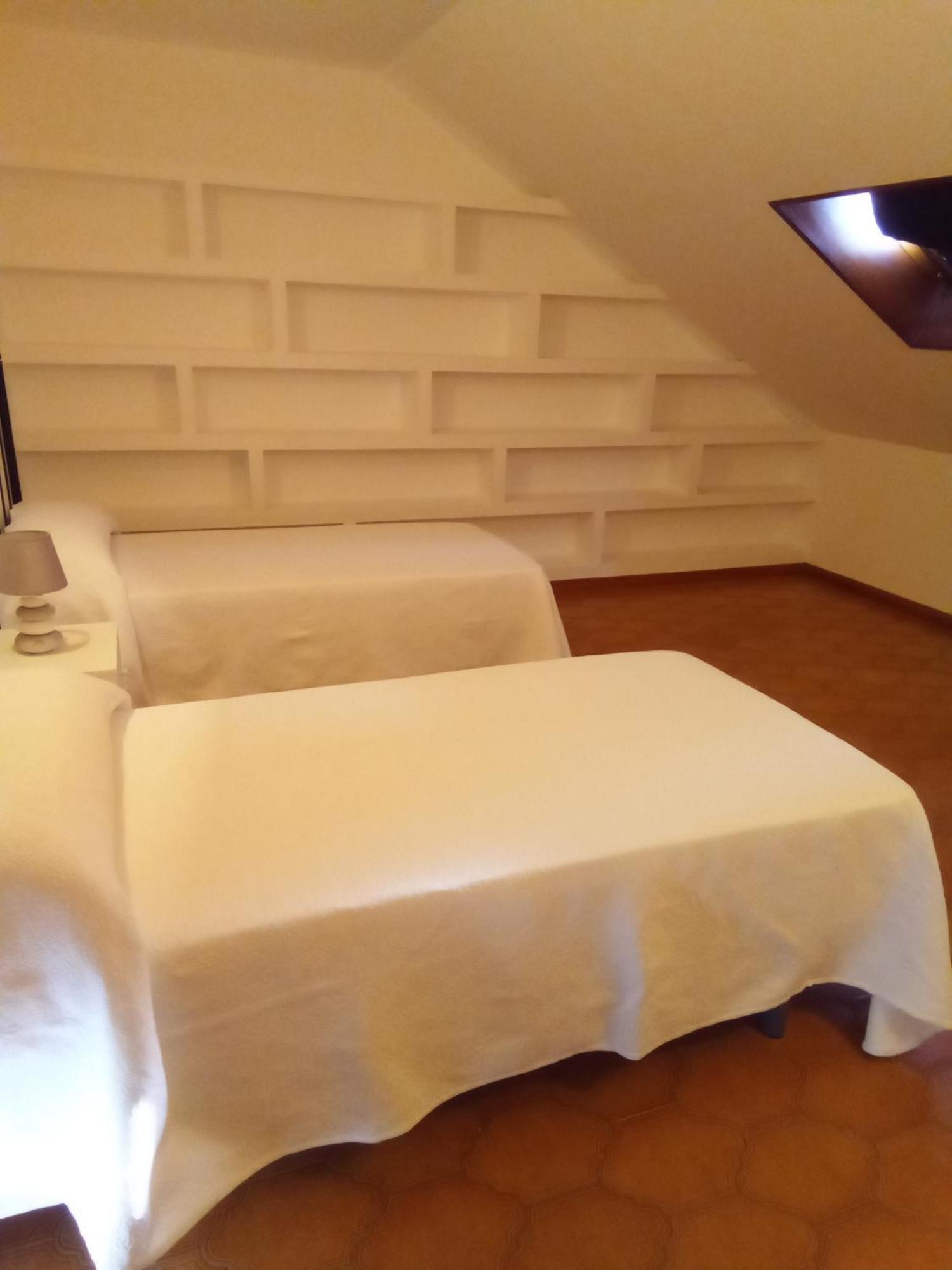 Pension La Plaza Betanzos Exterior photo